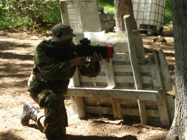  Disparando al enemigo 